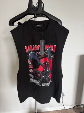 Vanquish tank top size medium